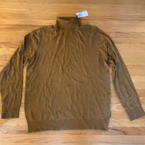 Mens caramel turtleneck sweater - Picture 2 of 2
